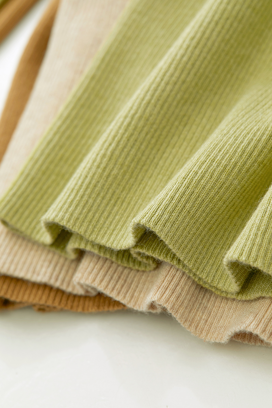 Mock Neck Ribbed Knit Sweater|AMII