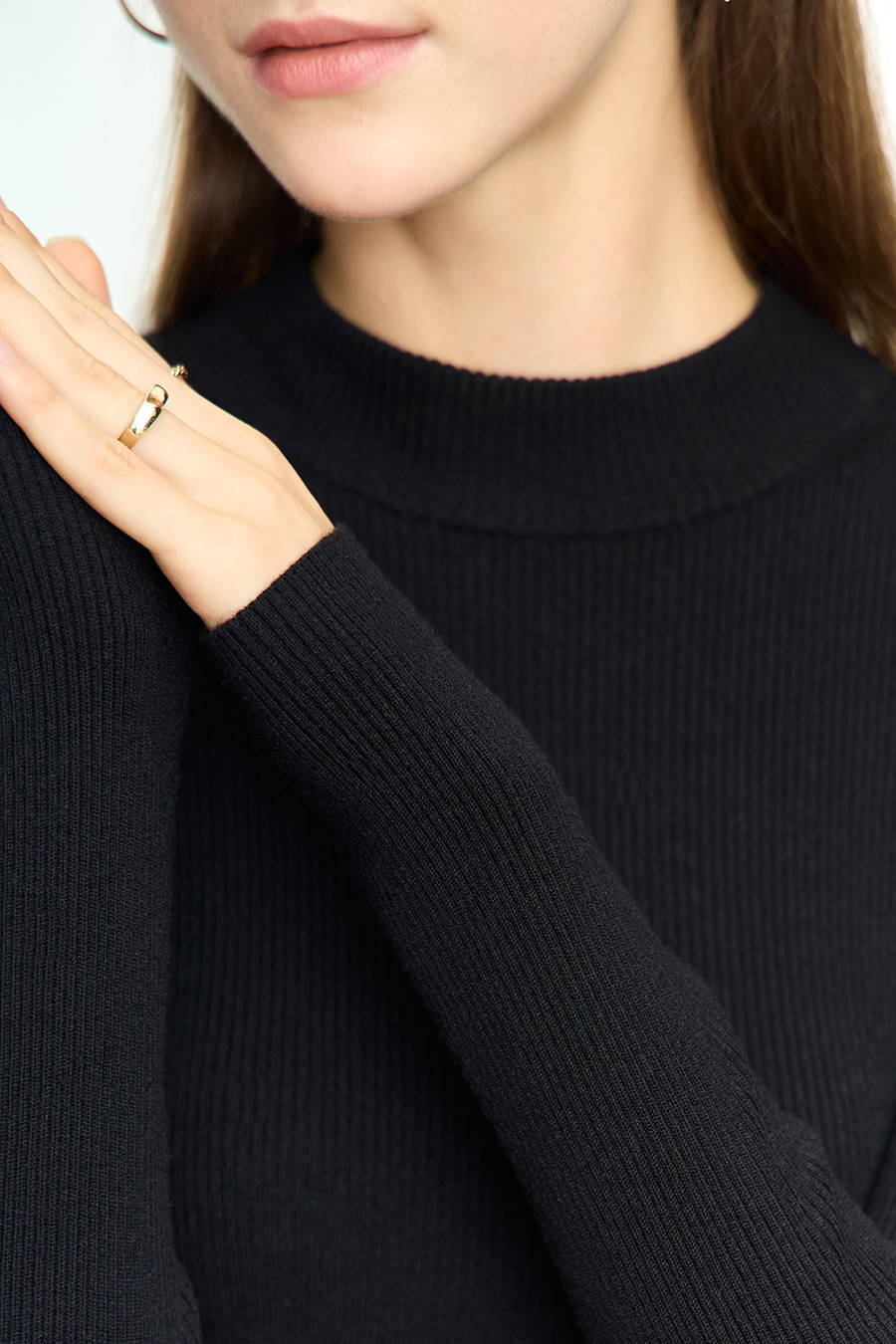 Mock Neck Ribbed Knit Sweater|AMII