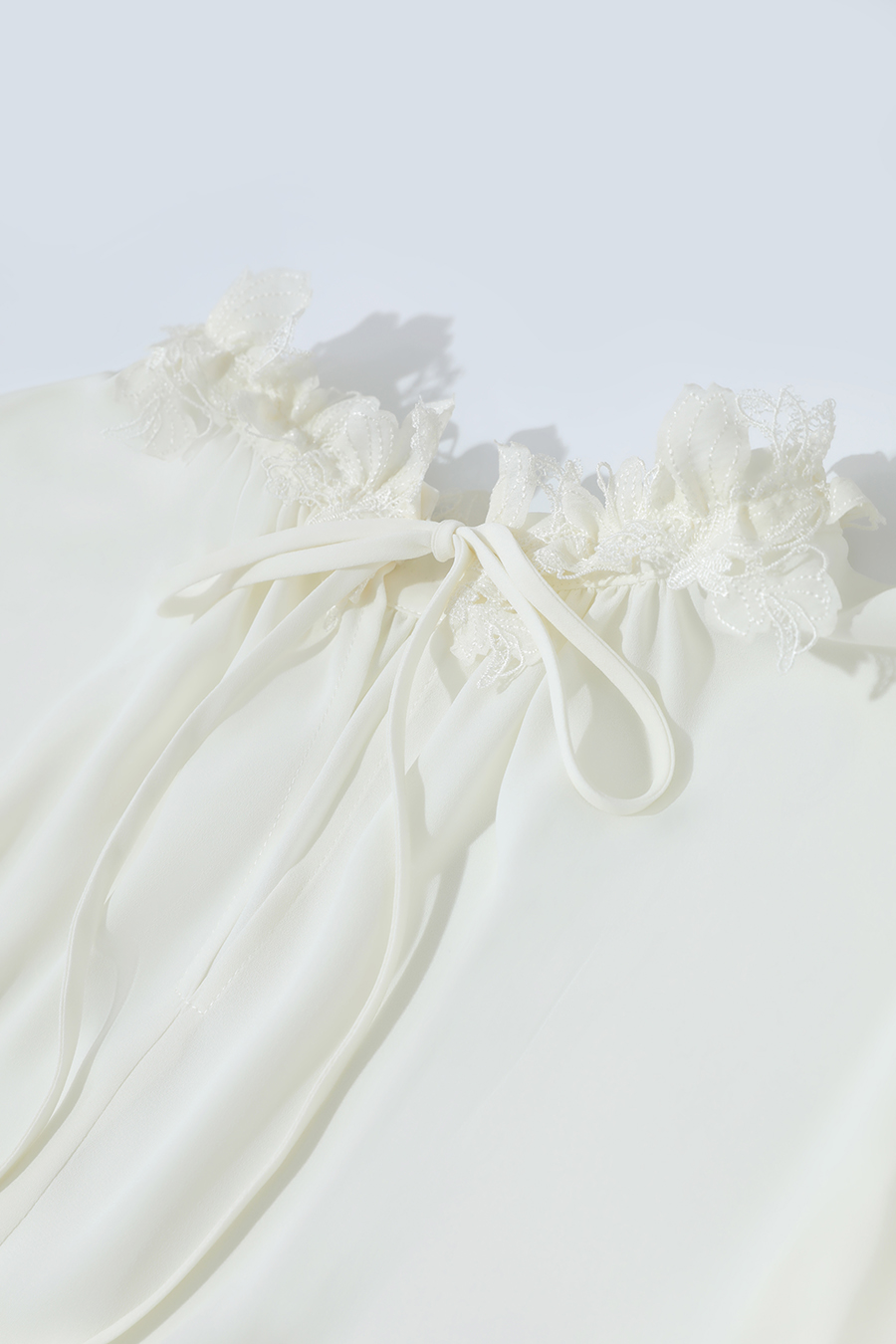 Lace Spliced Chiffon Top