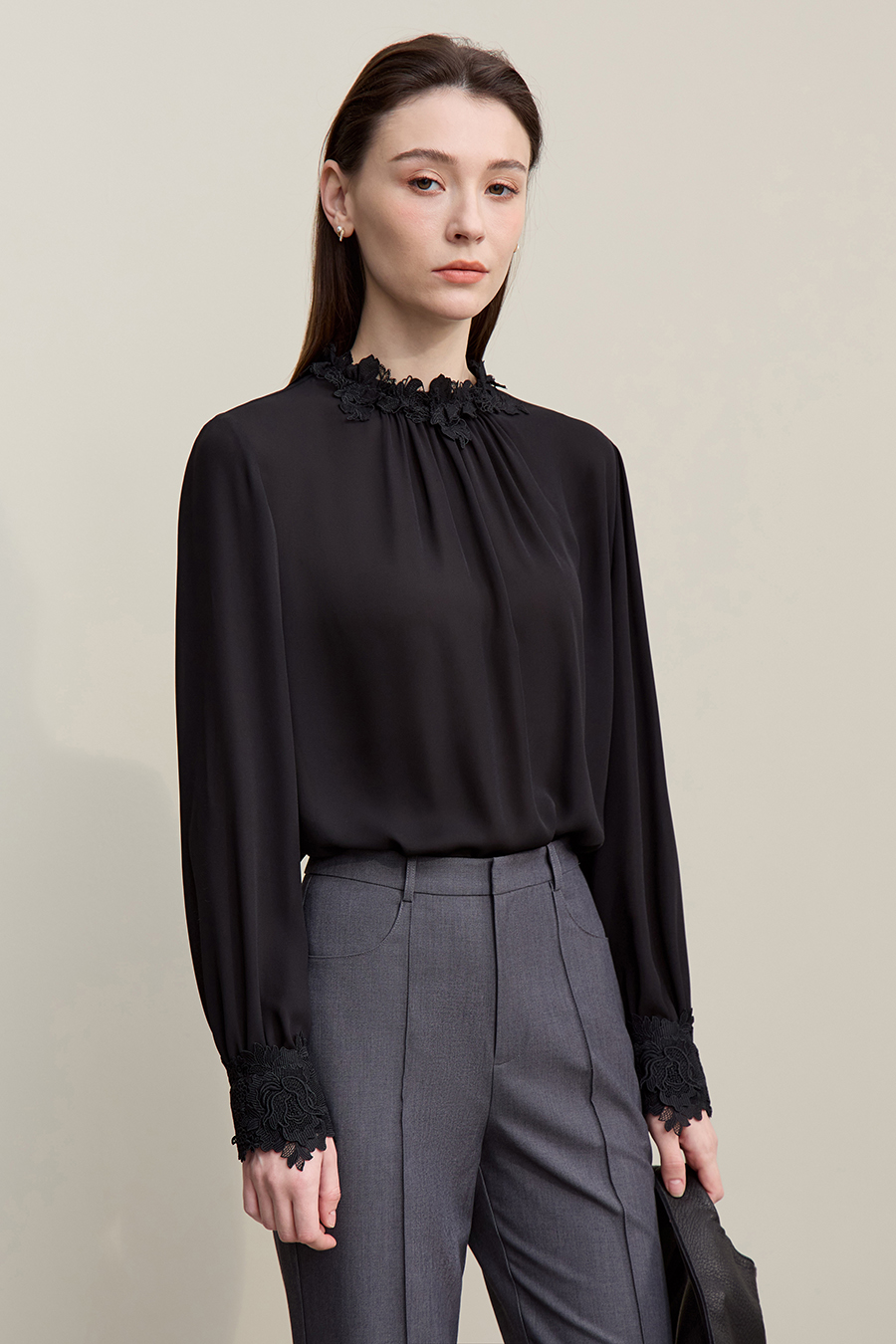 Lace Spliced Chiffon Top