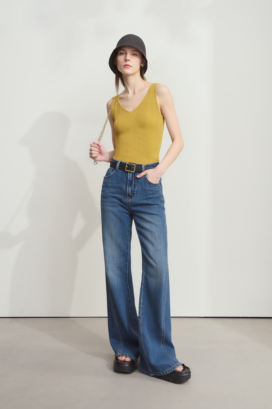 V-neck knit camisole|AMII