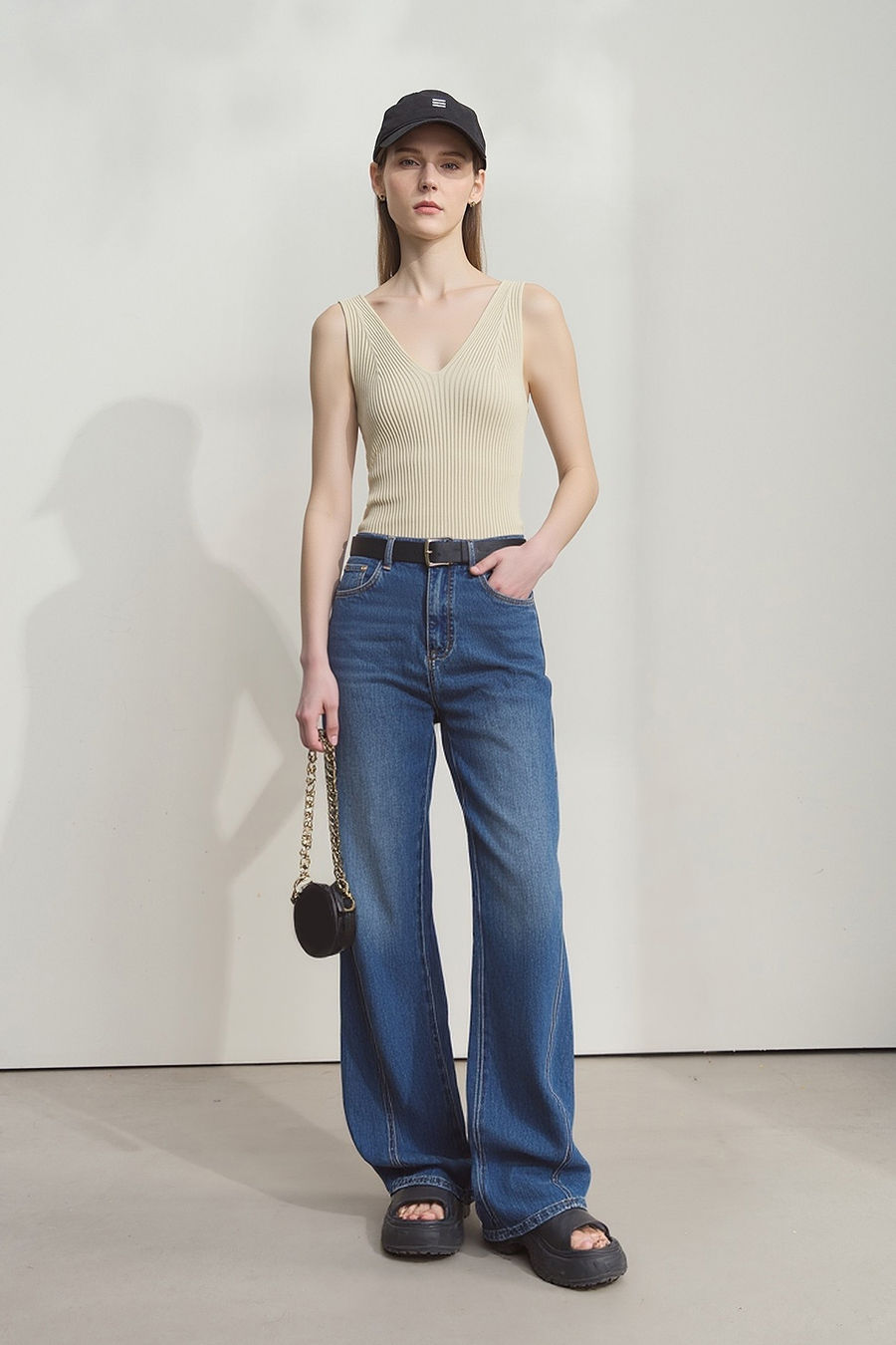 V-neck knit camisole|AMII