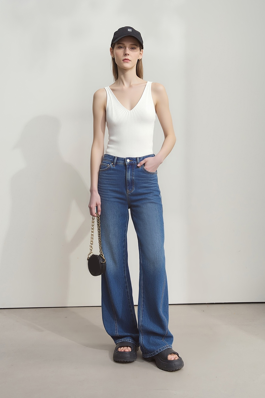 V-neck knit camisole|AMII
