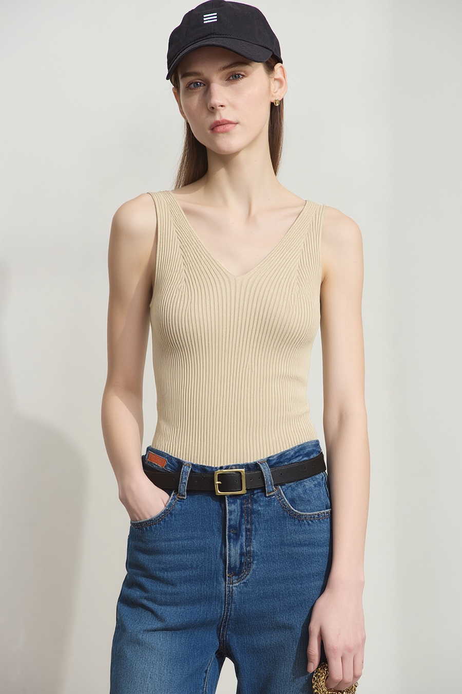 V-neck knit camisole|AMII