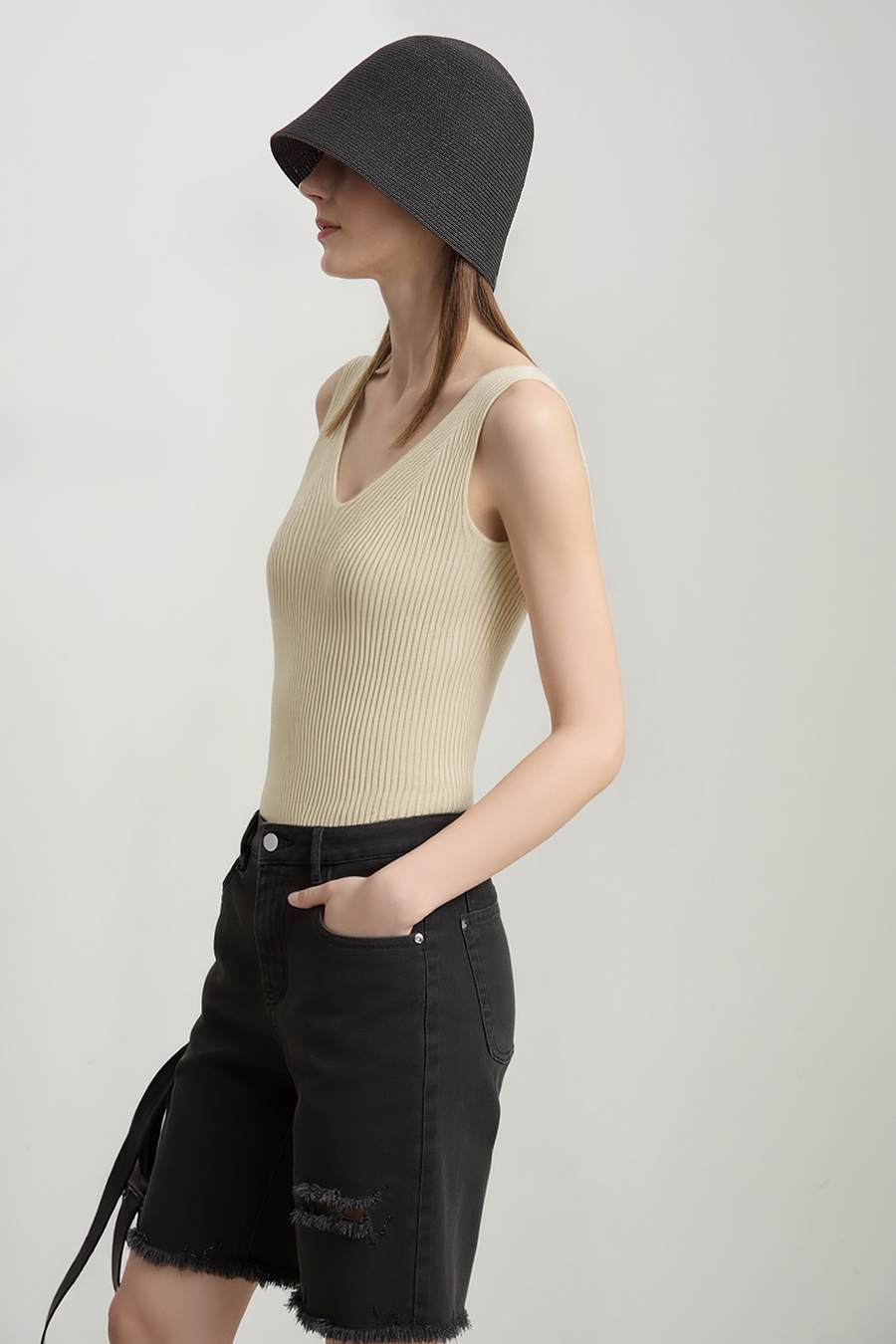 V-neck knit camisole|AMII