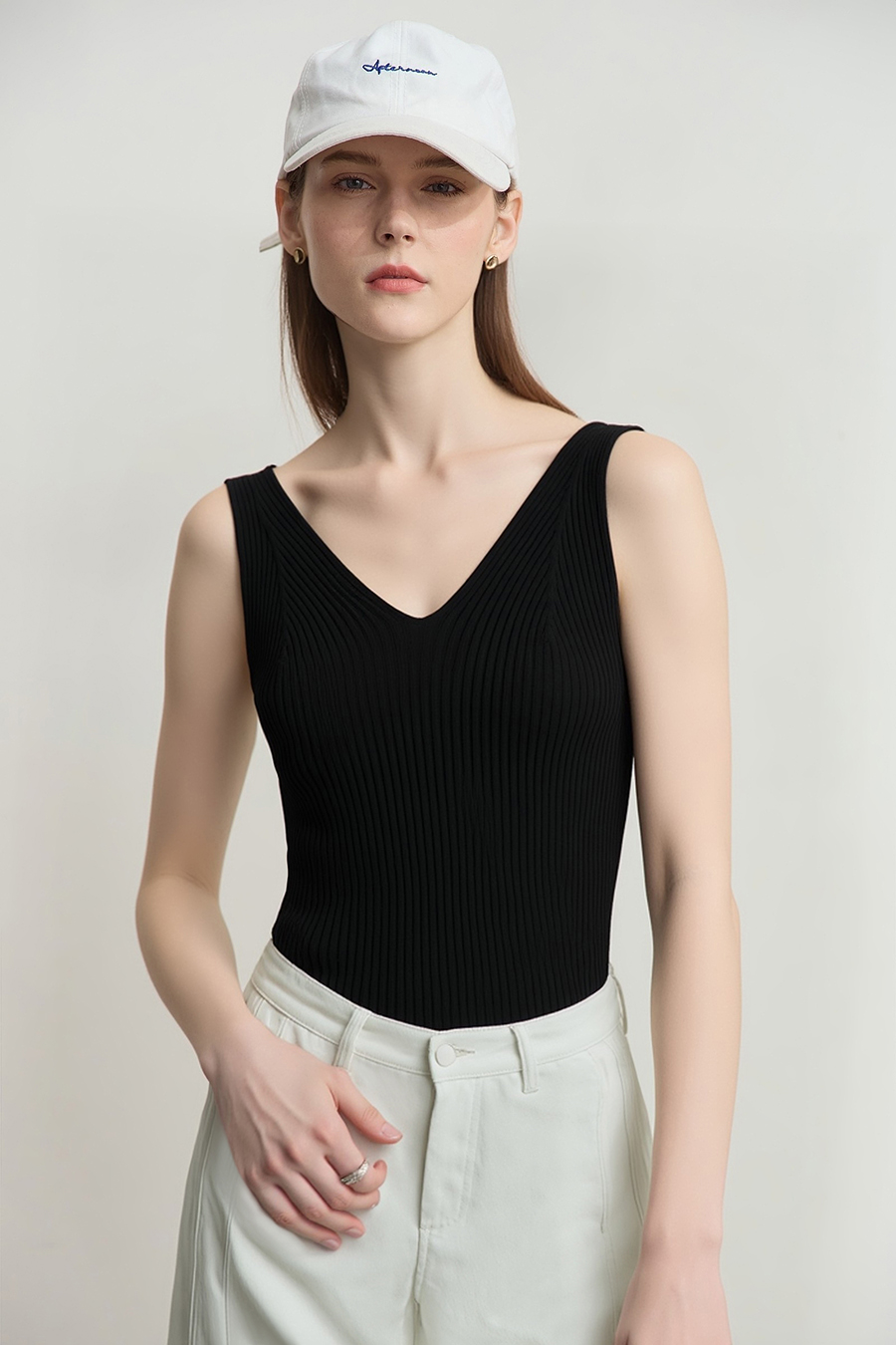 V-neck knit camisole|AMII