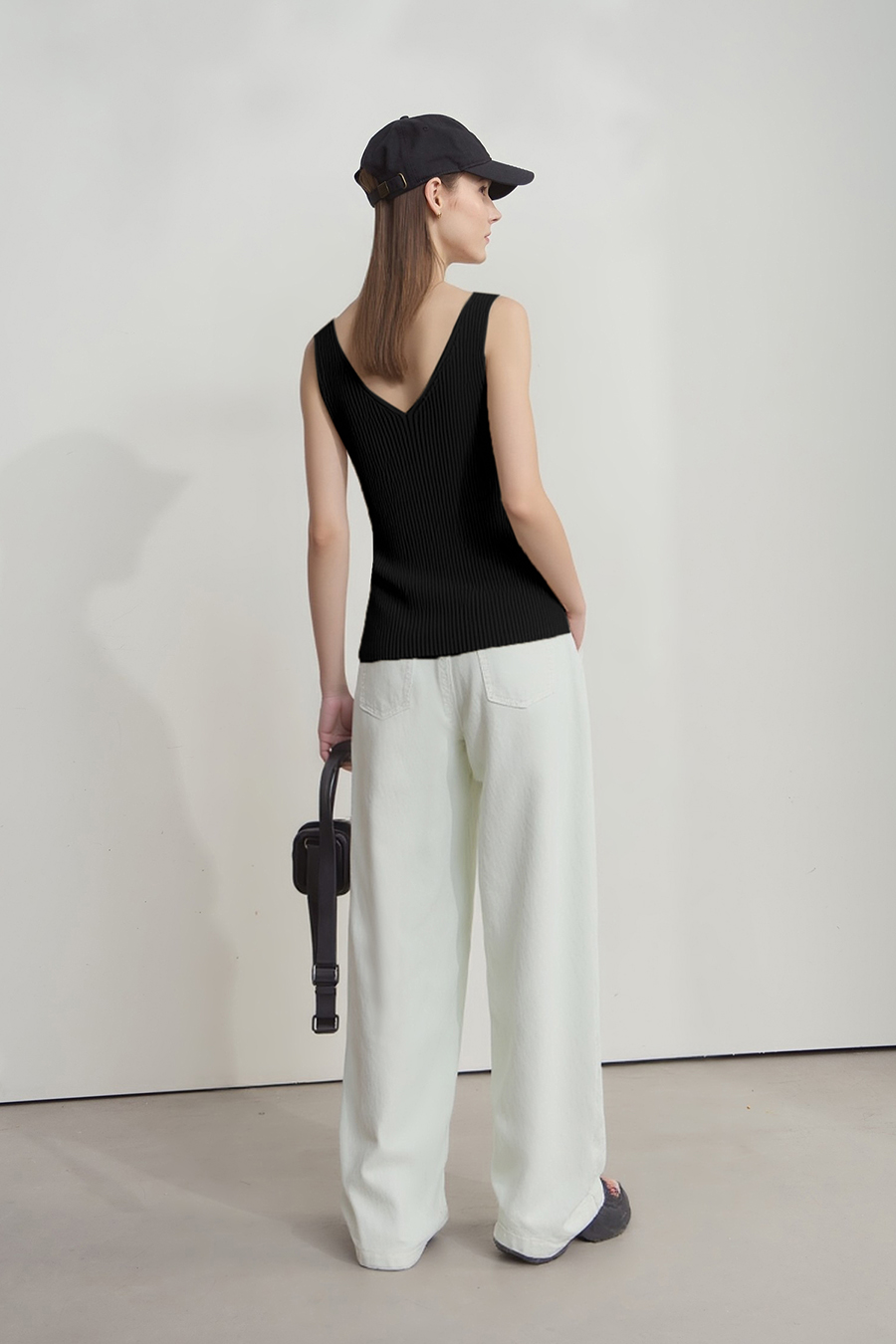 V-neck knit camisole|AMII