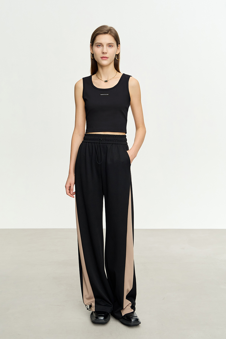 Woven Label Decor Camisole|AMII