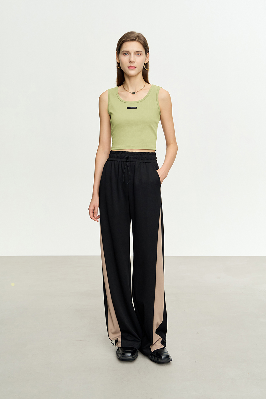 Woven Label Decor Camisole|AMII