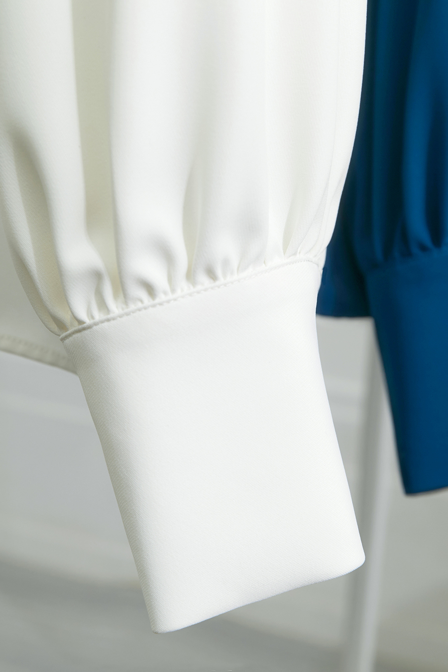 Stand Collar Hollow-out Shirt with Ribbon Detail|AMII