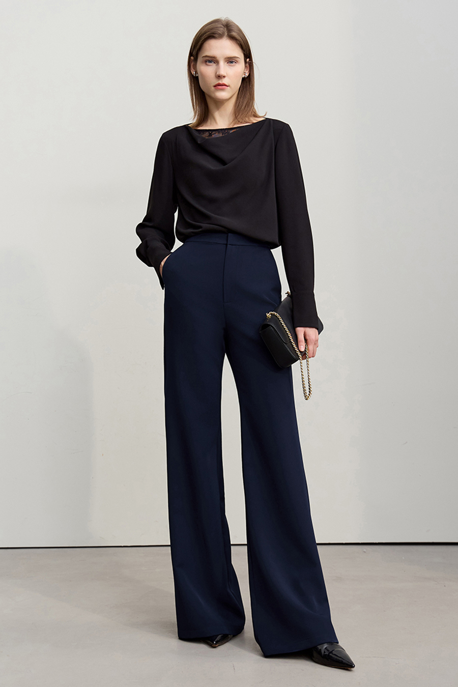 Commuter Flared Casual Trousers|AMII