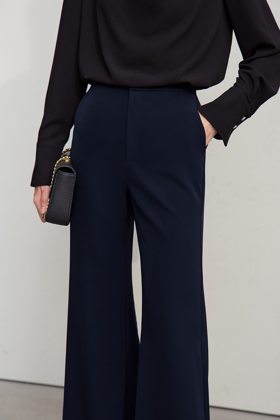Commuter Flared Casual Trousers|AMII