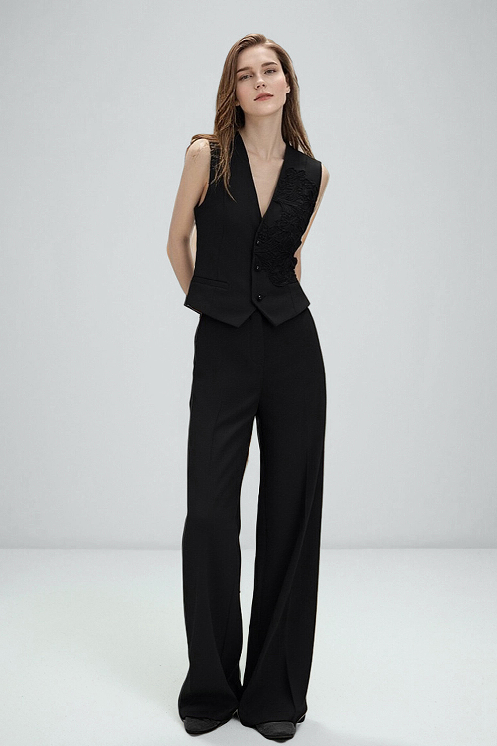 Lace Spliced V-neck Vest