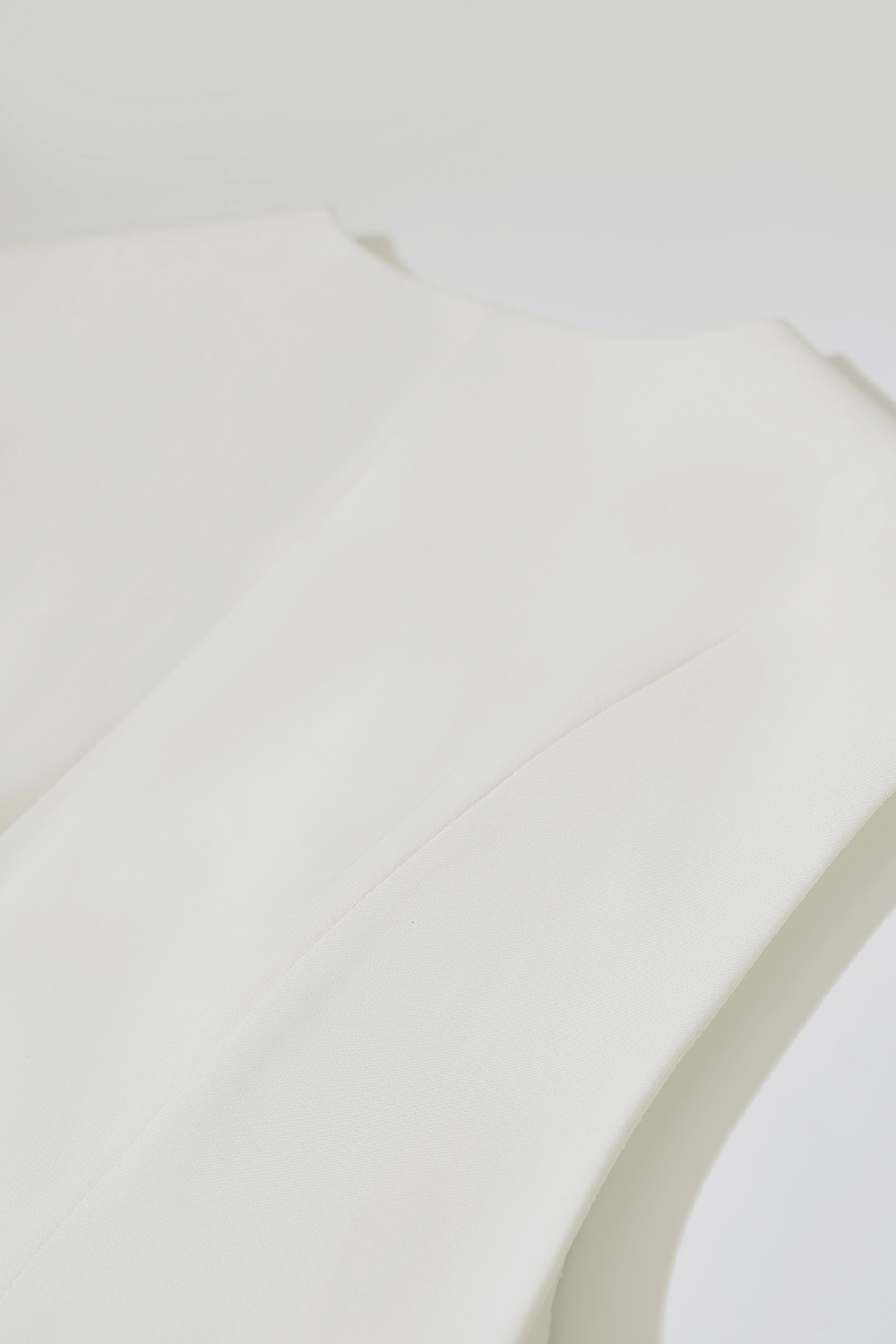 Lace Spliced V-neck Vest