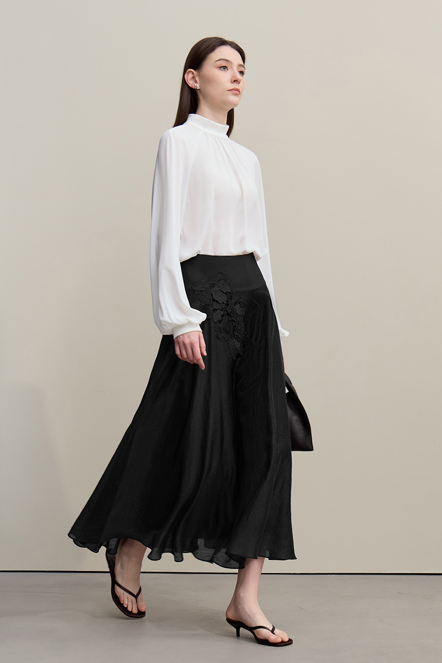 Lace Trim Spliced Skirt