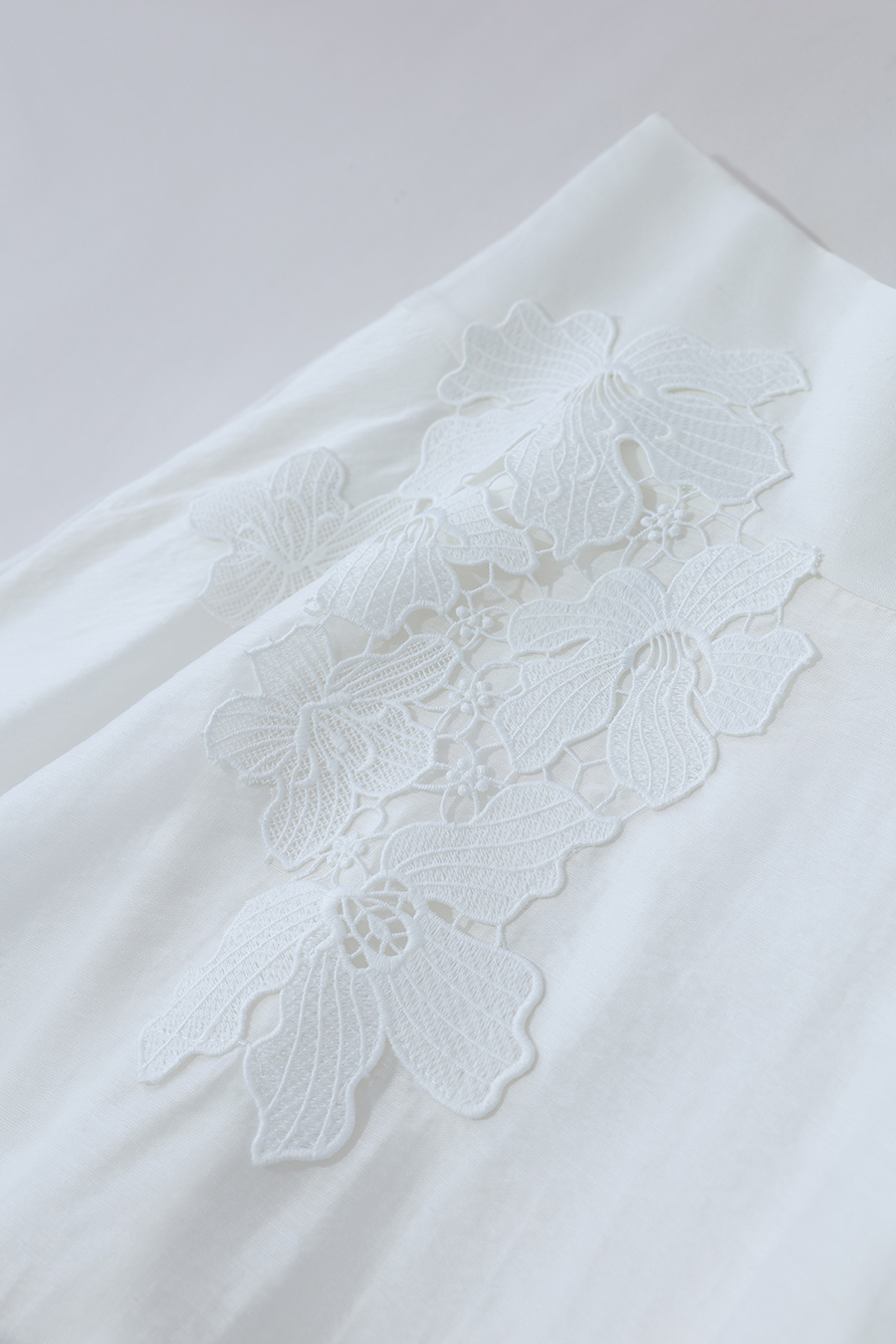 Lace Trim Spliced Skirt