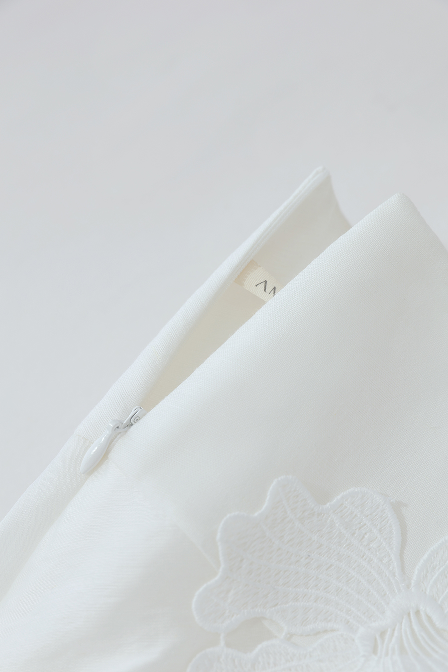 Lace Trim Spliced Skirt