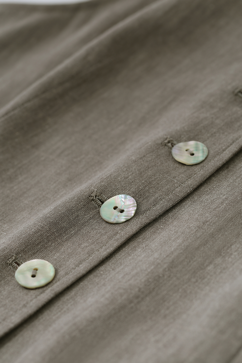 Abalone Button V-neck Vest