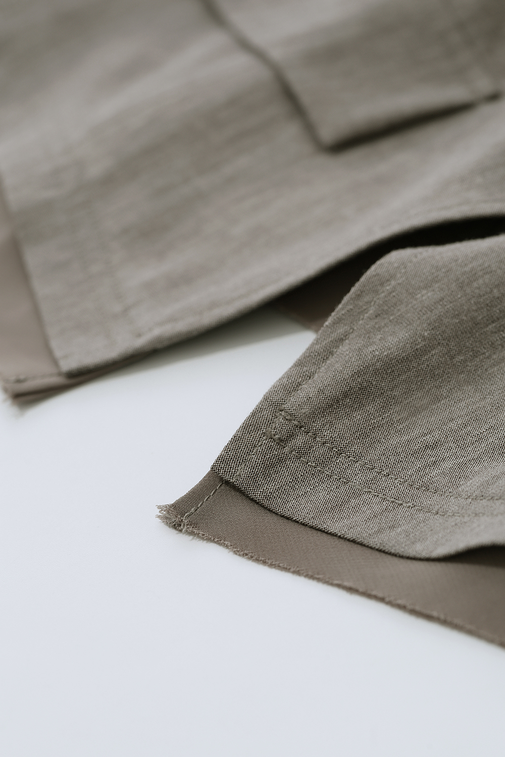 Abalone Button V-neck Vest