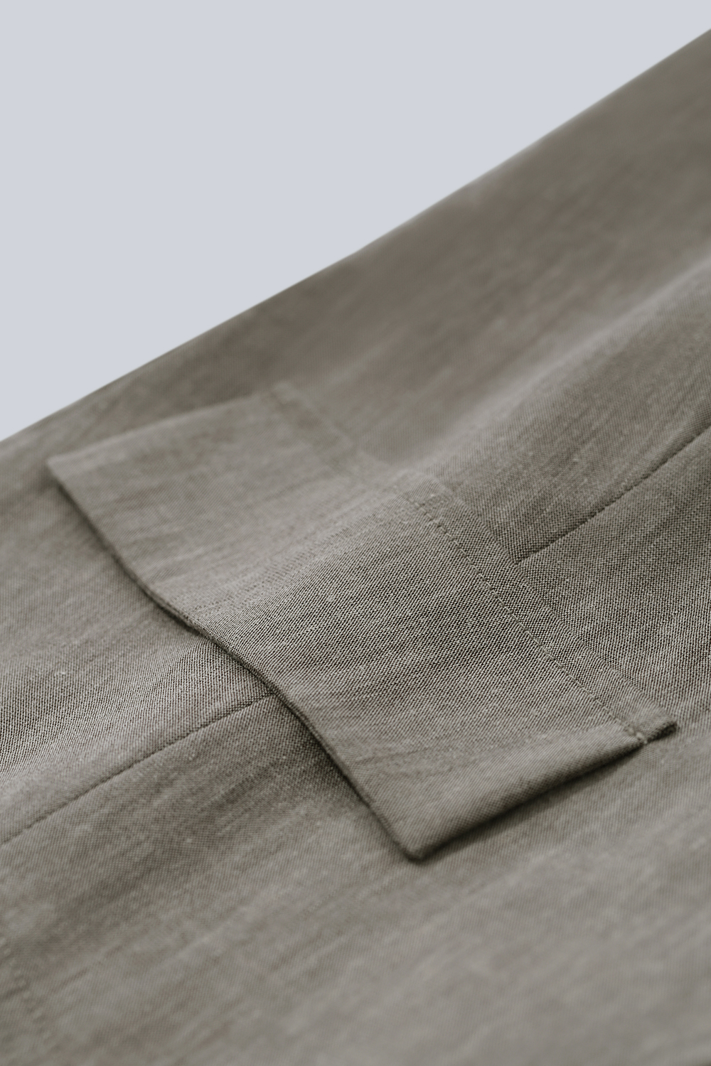 Abalone Button V-neck Vest