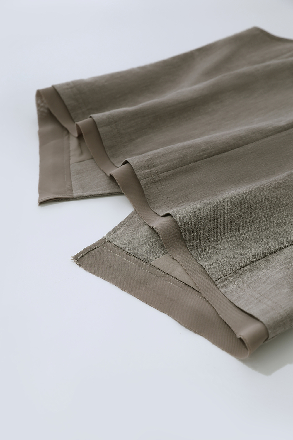 Abalone Button V-neck Vest