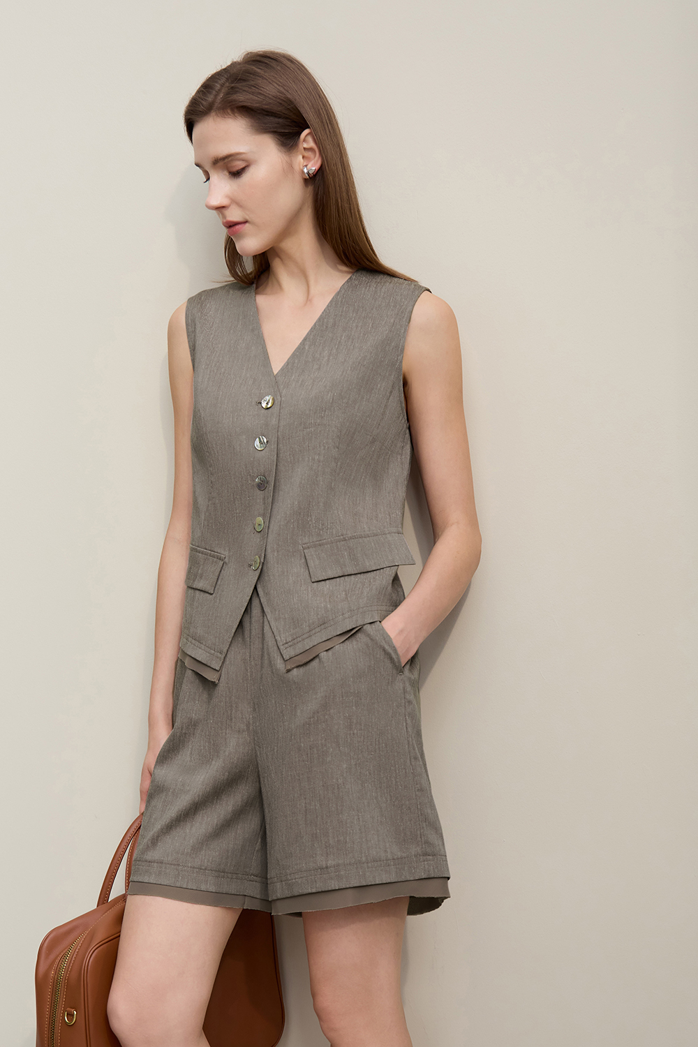 Abalone Button V-neck Vest