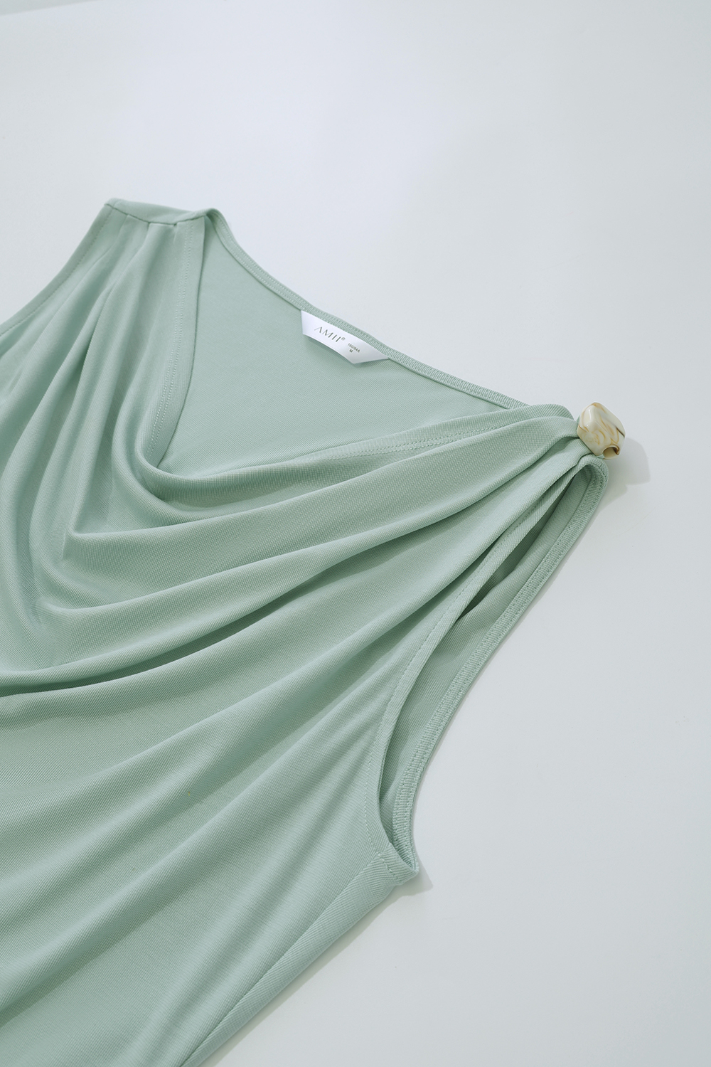 Cowl Neck Draped Camisole|AMII