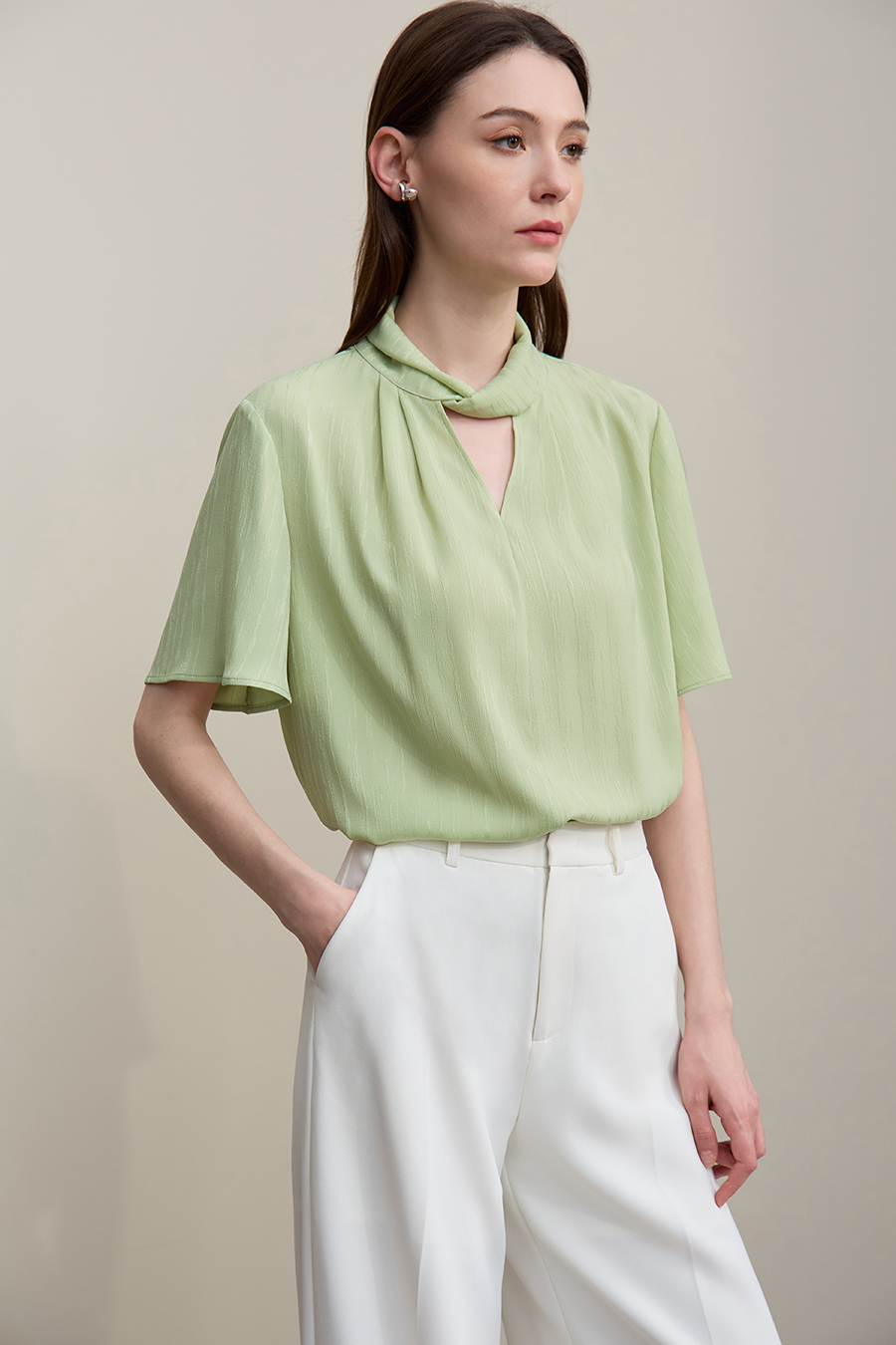 Twisted Neck Jacquard Chiffon Blouse|AMII