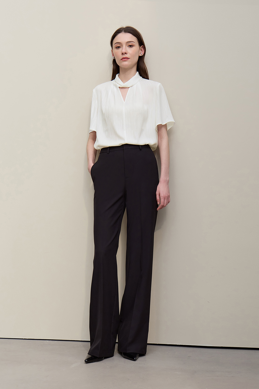 Twisted Neck Jacquard Chiffon Blouse|AMII