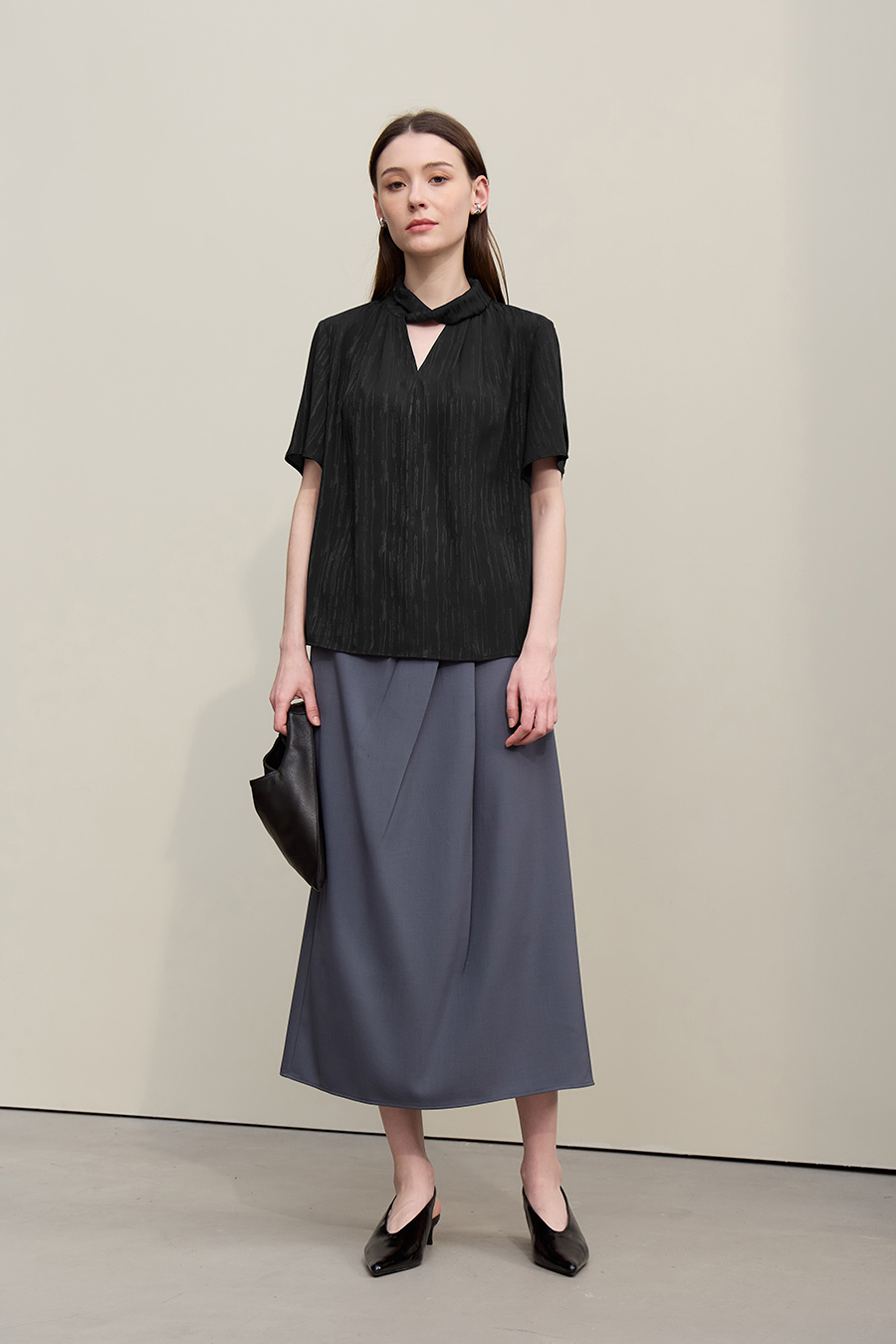 Twisted Neck Jacquard Chiffon Blouse|AMII