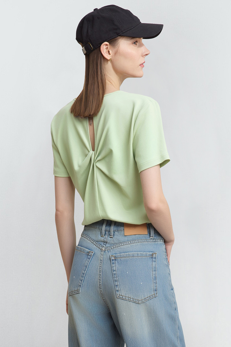Twisted cutout all-cotton tee|AMII