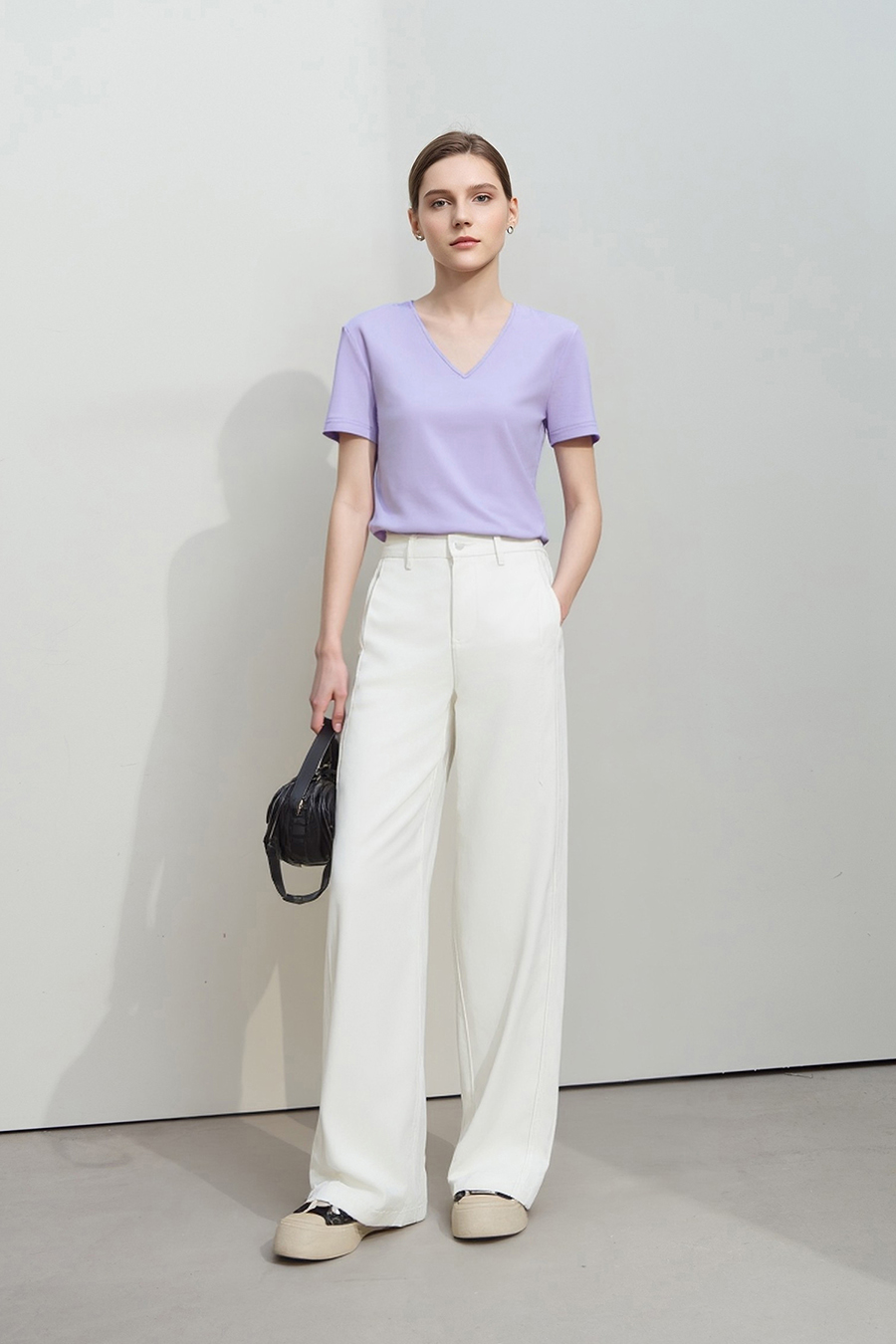 Twisted cutout all-cotton tee|AMII