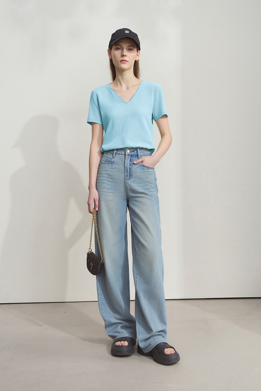 Twisted cutout all-cotton tee|AMII