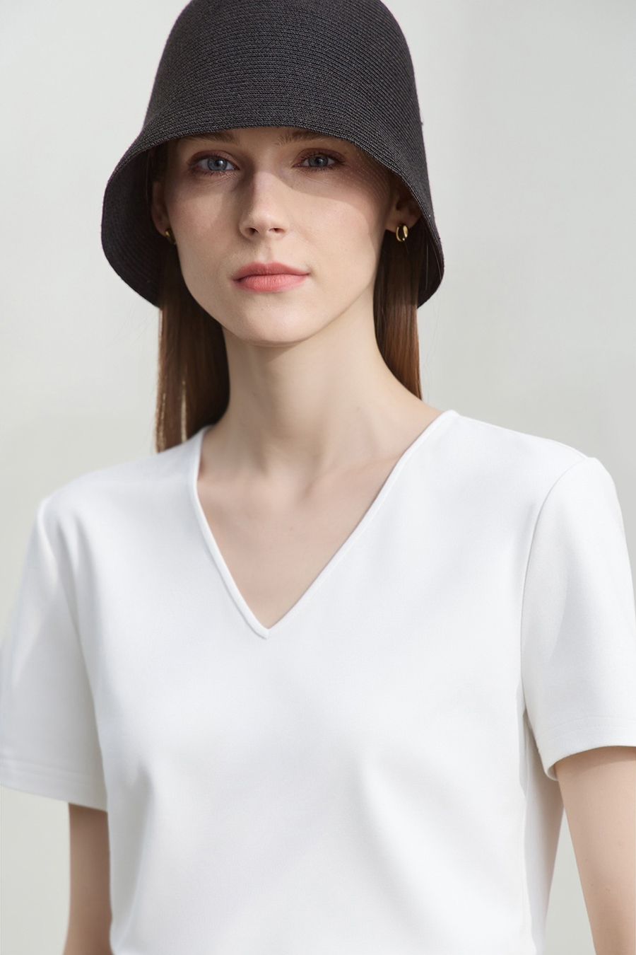 Twisted cutout all-cotton tee|AMII