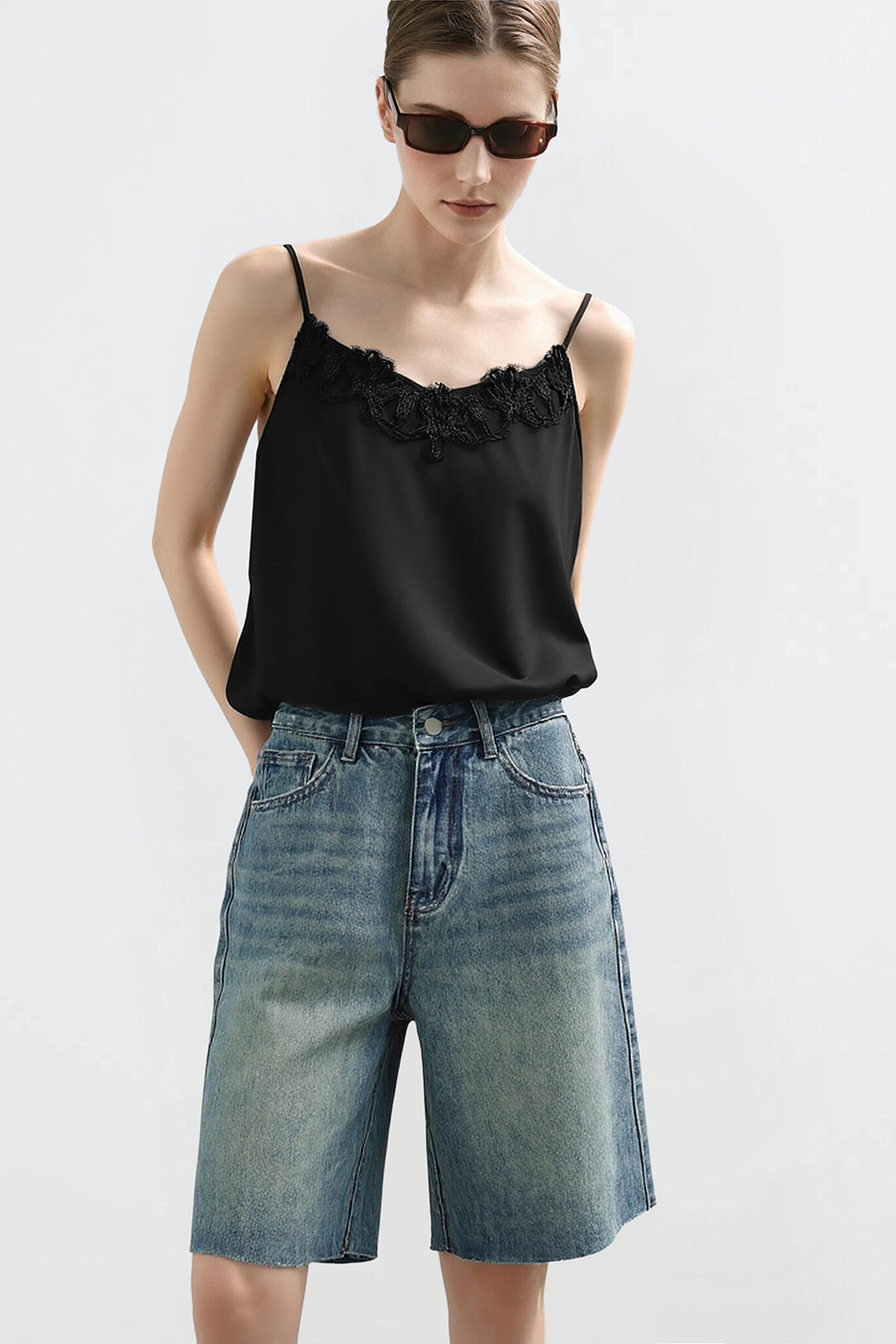 Lace Spliced Camisole|AMII