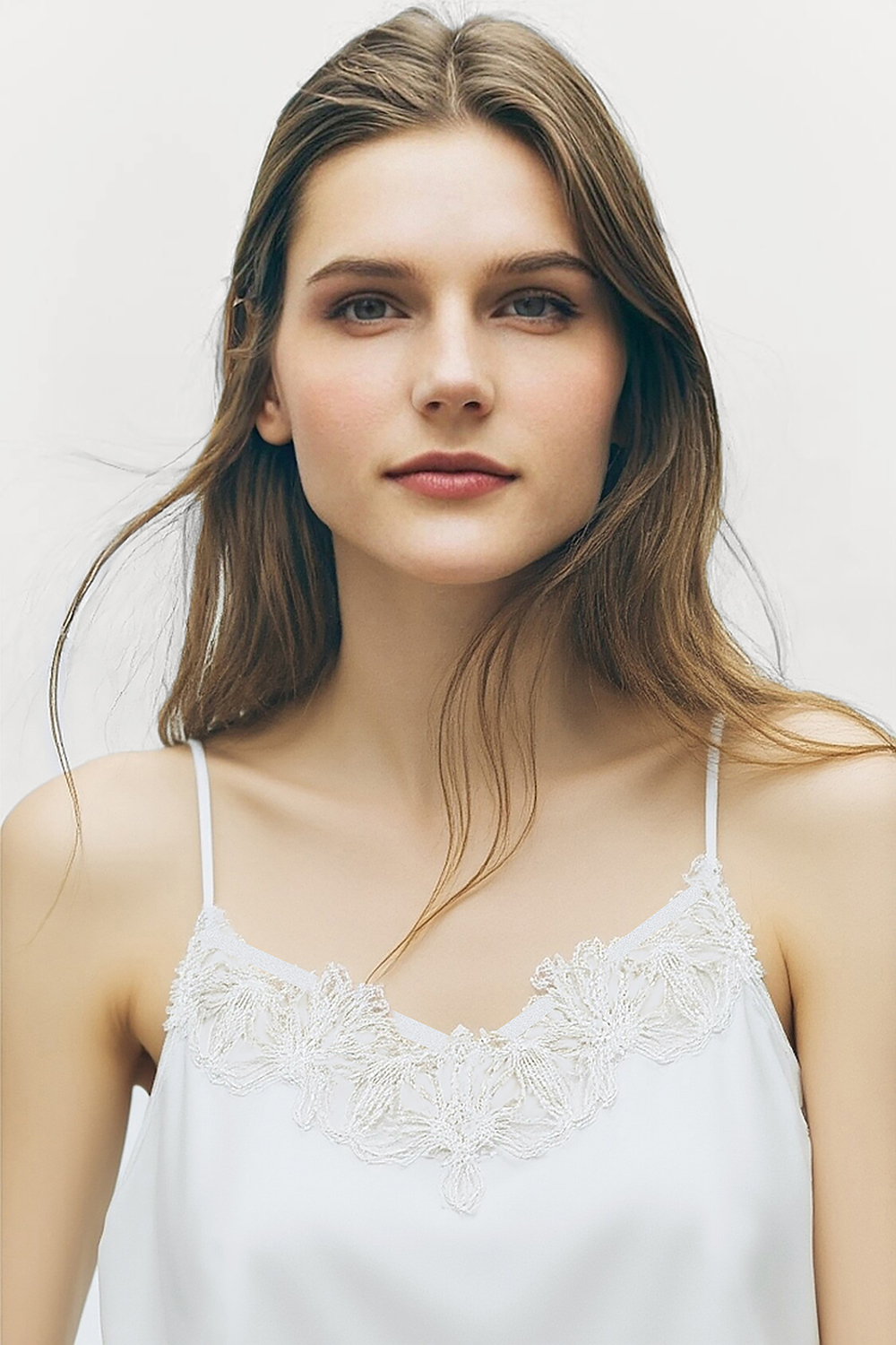 Lace Spliced Camisole|AMII