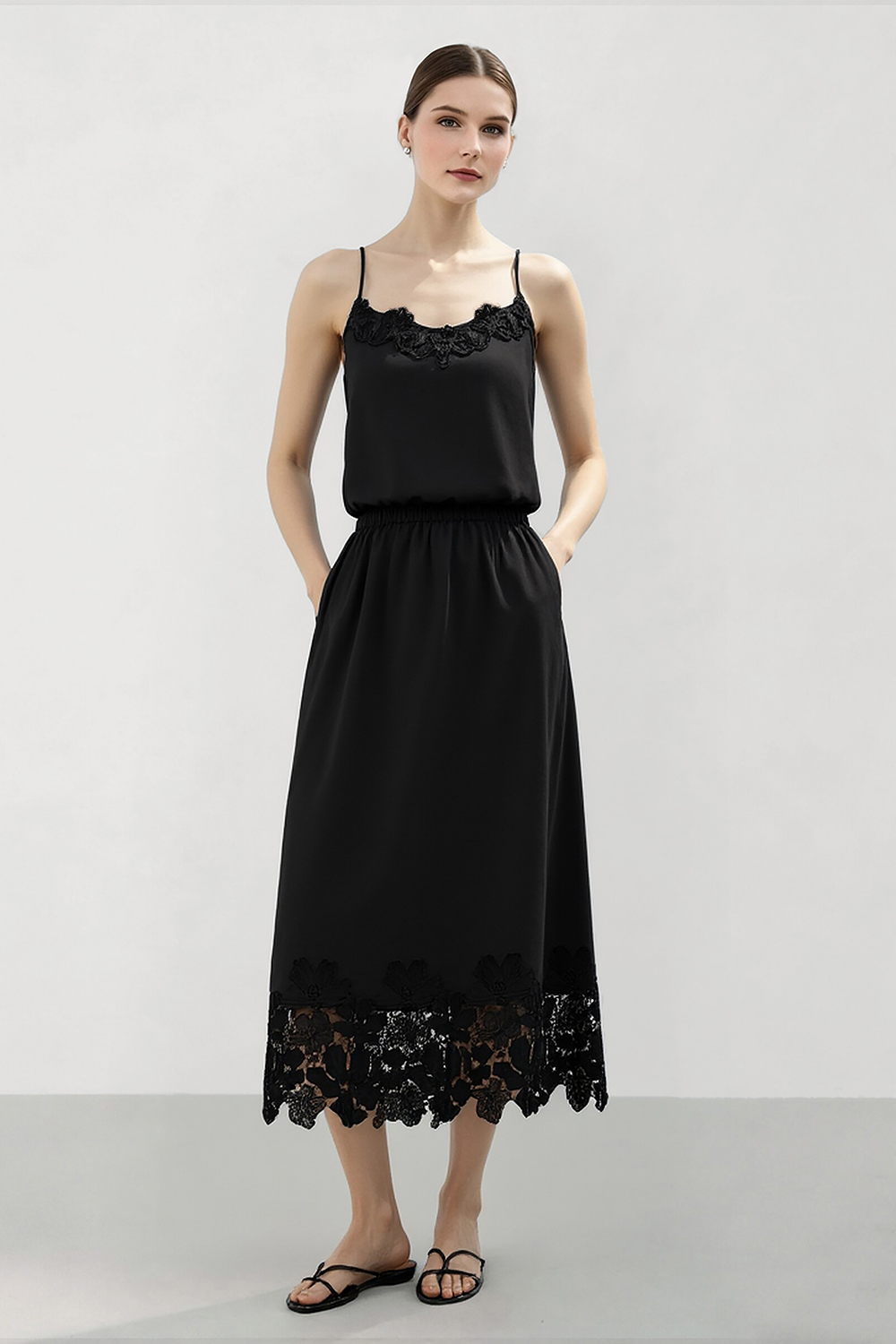 Lace Spliced Camisole|AMII