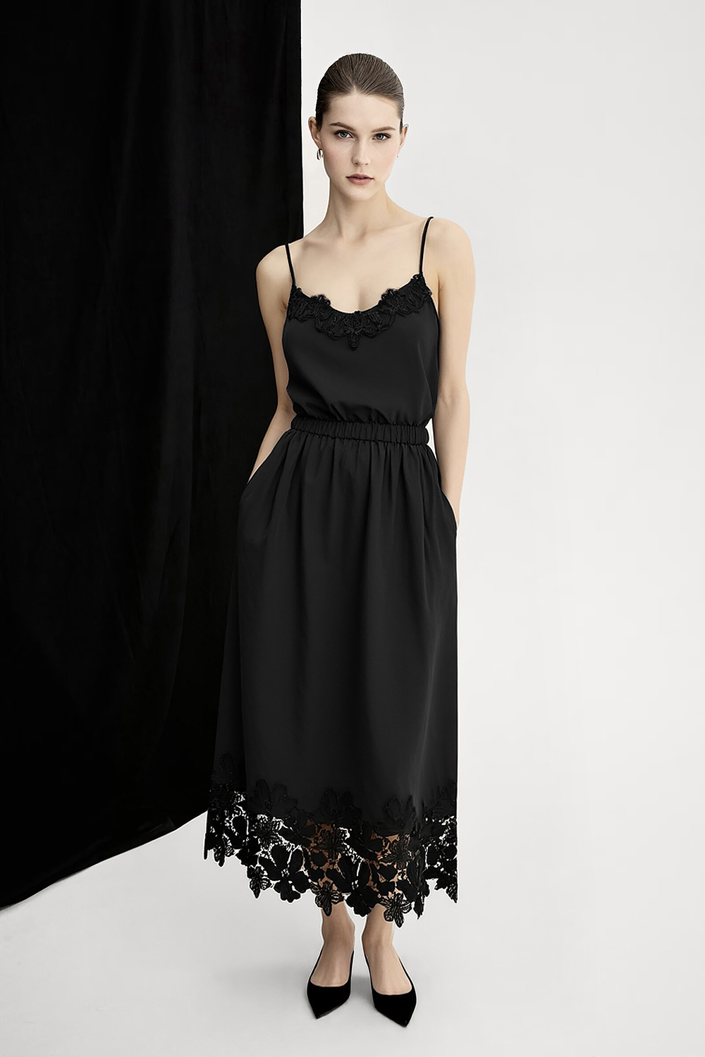 Lace Spliced Camisole|AMII
