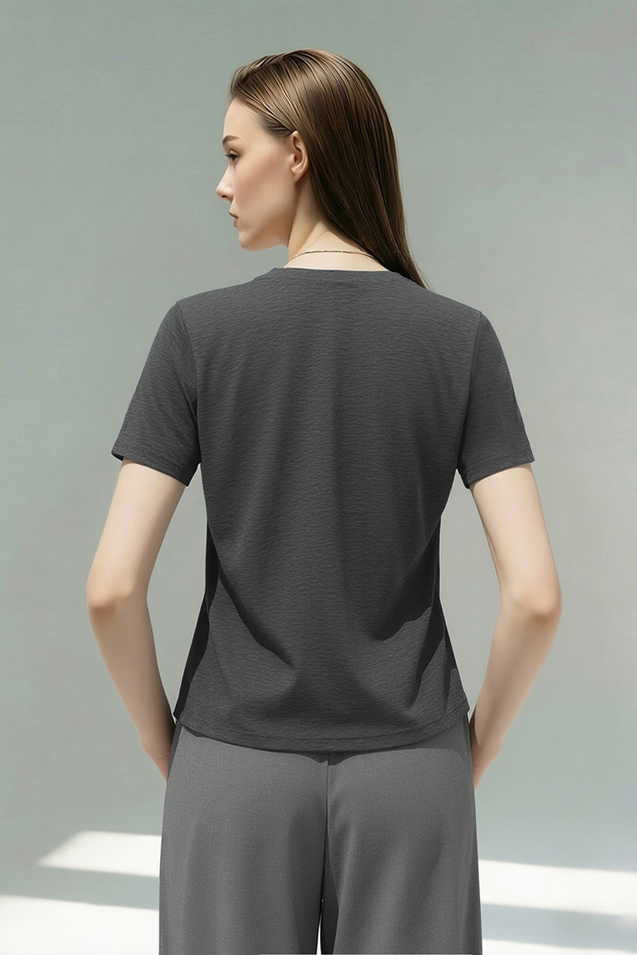 V-Neck Gathered Short Sleeve T-Shirt|AMII