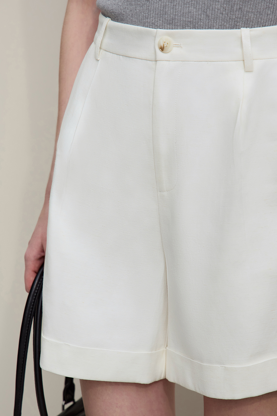 Cuffed Casual Shorts