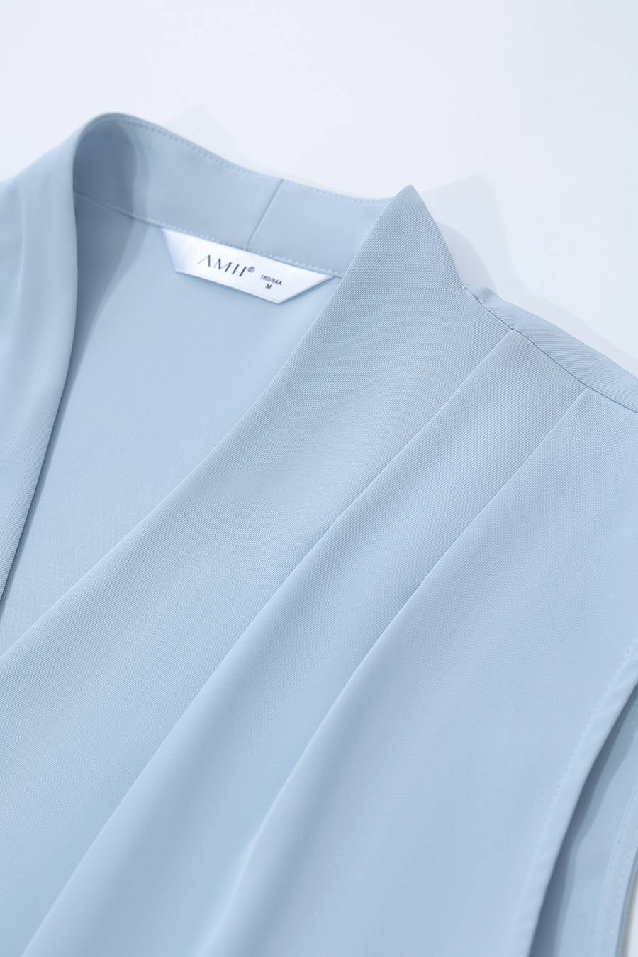 One-Button Sleeveless Chiffon Top