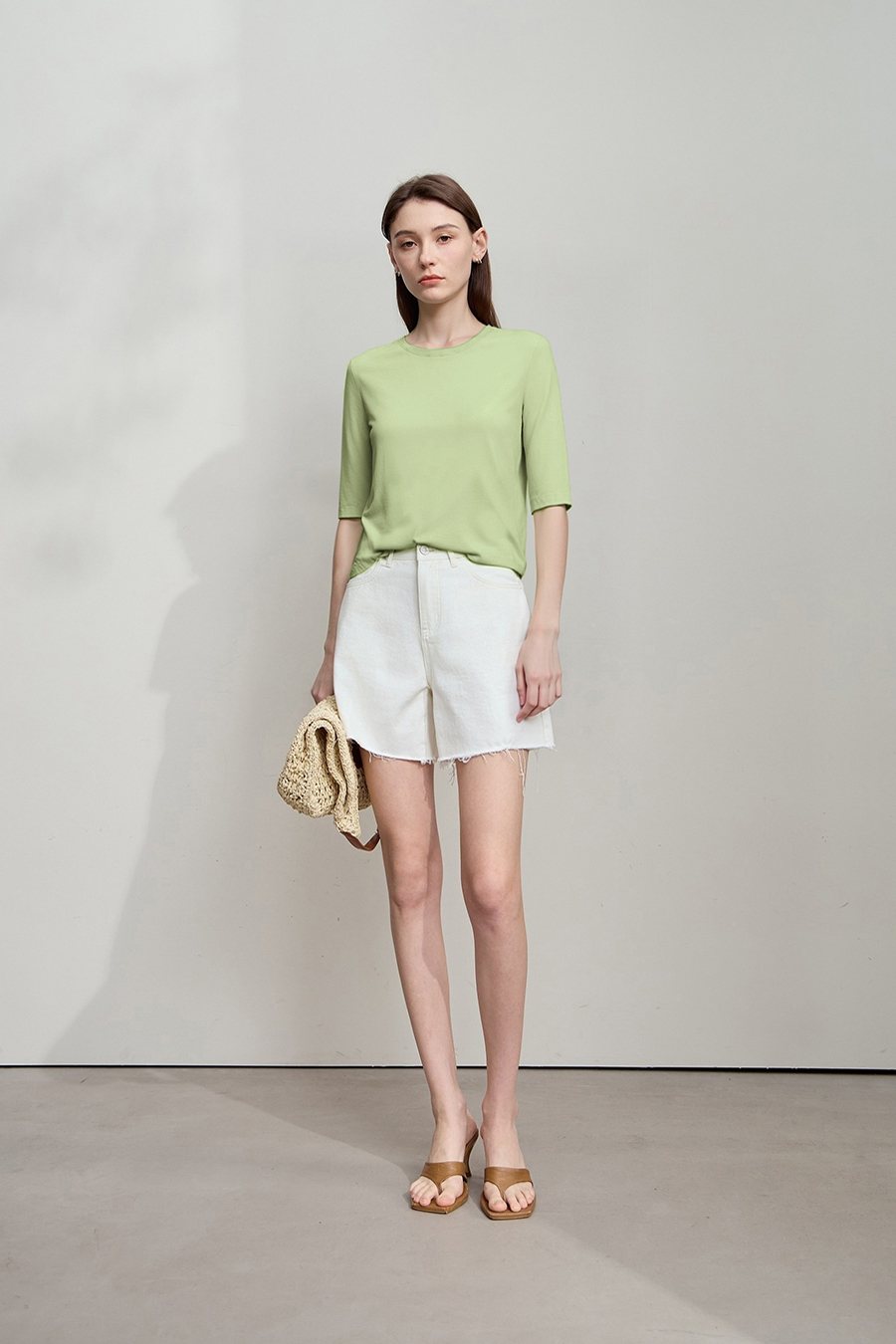 Crew Neck Three-quarter Sleeve Stretch Cotton T-shirt|AMII