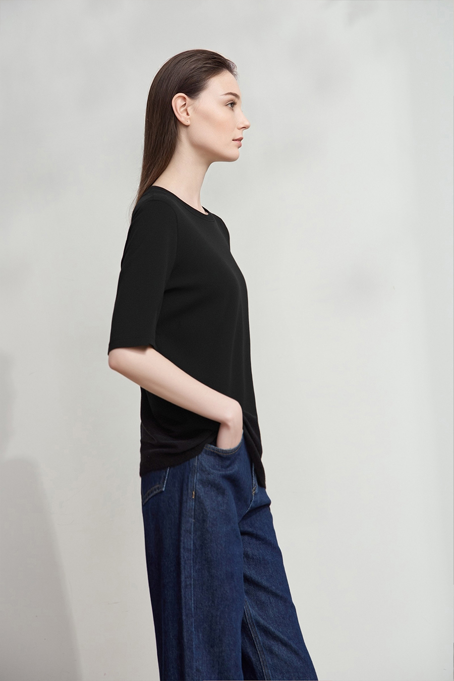 Crew Neck Three-quarter Sleeve Stretch Cotton T-shirt|AMII
