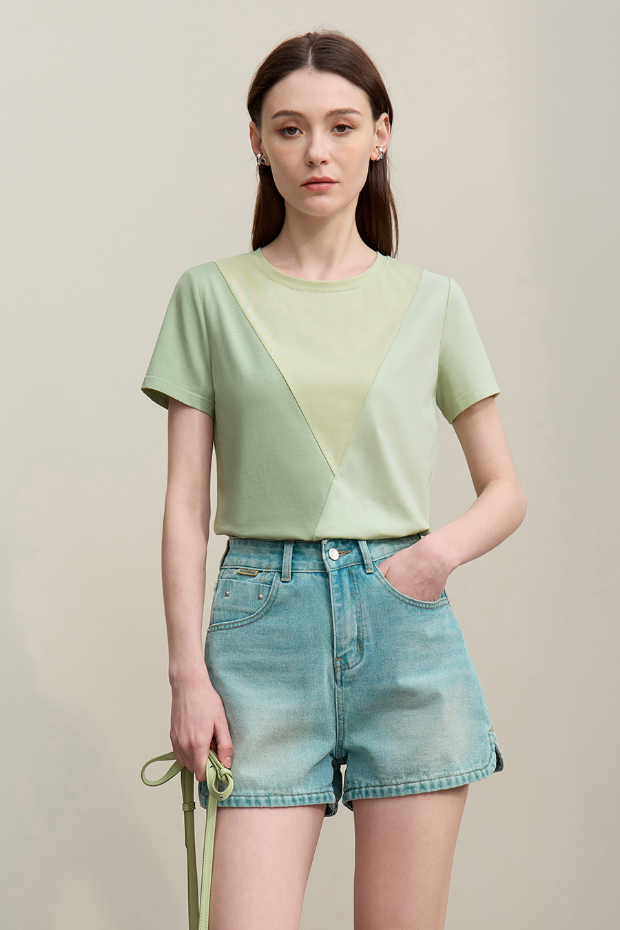 Color-blocked Crew Neck T-shirt|AMII