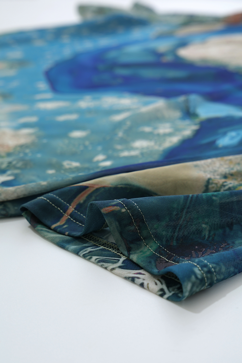 Abstract Print Mesh T-Shirt|AMII