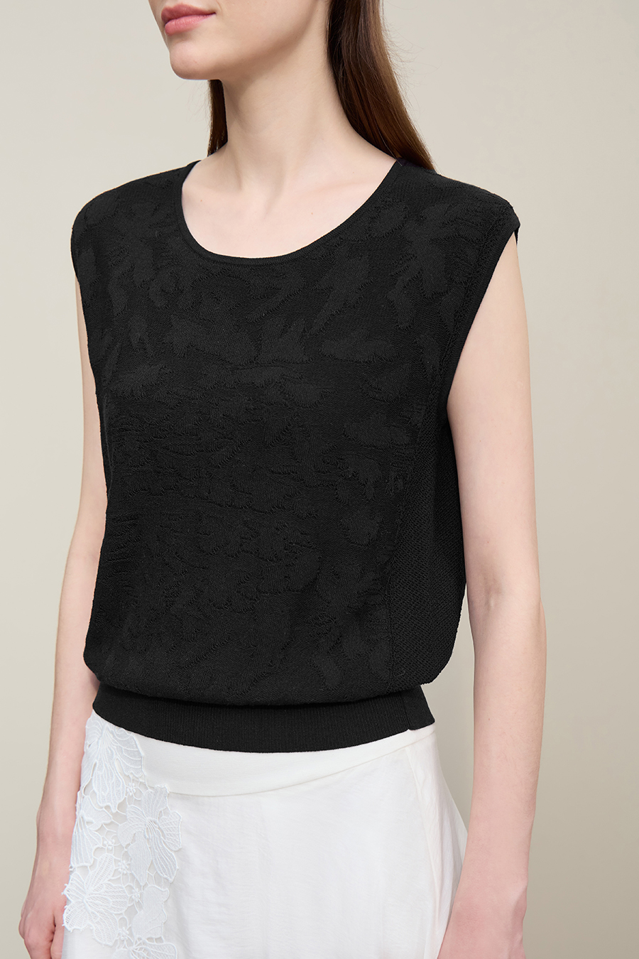 Crew Neck Jacquard Knit Sweater|AMII