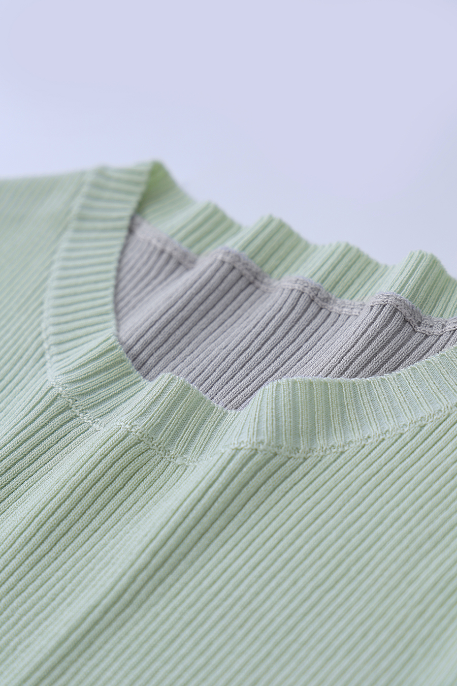 Crew Neck Contrast Color Knit Sweater|AMII