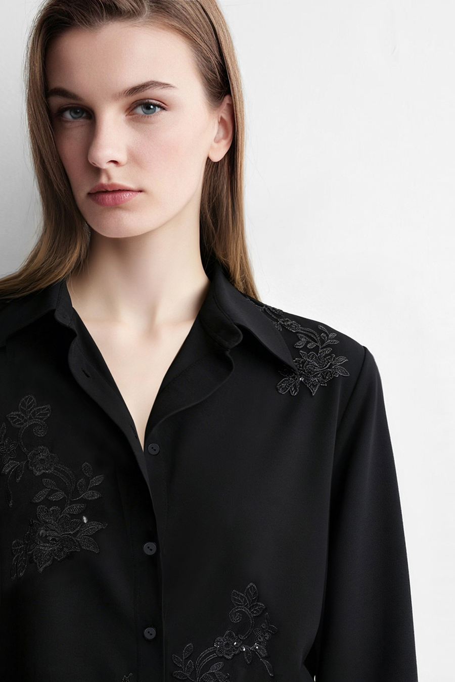 Lapel Sequin Embroidered Blouse | AMII