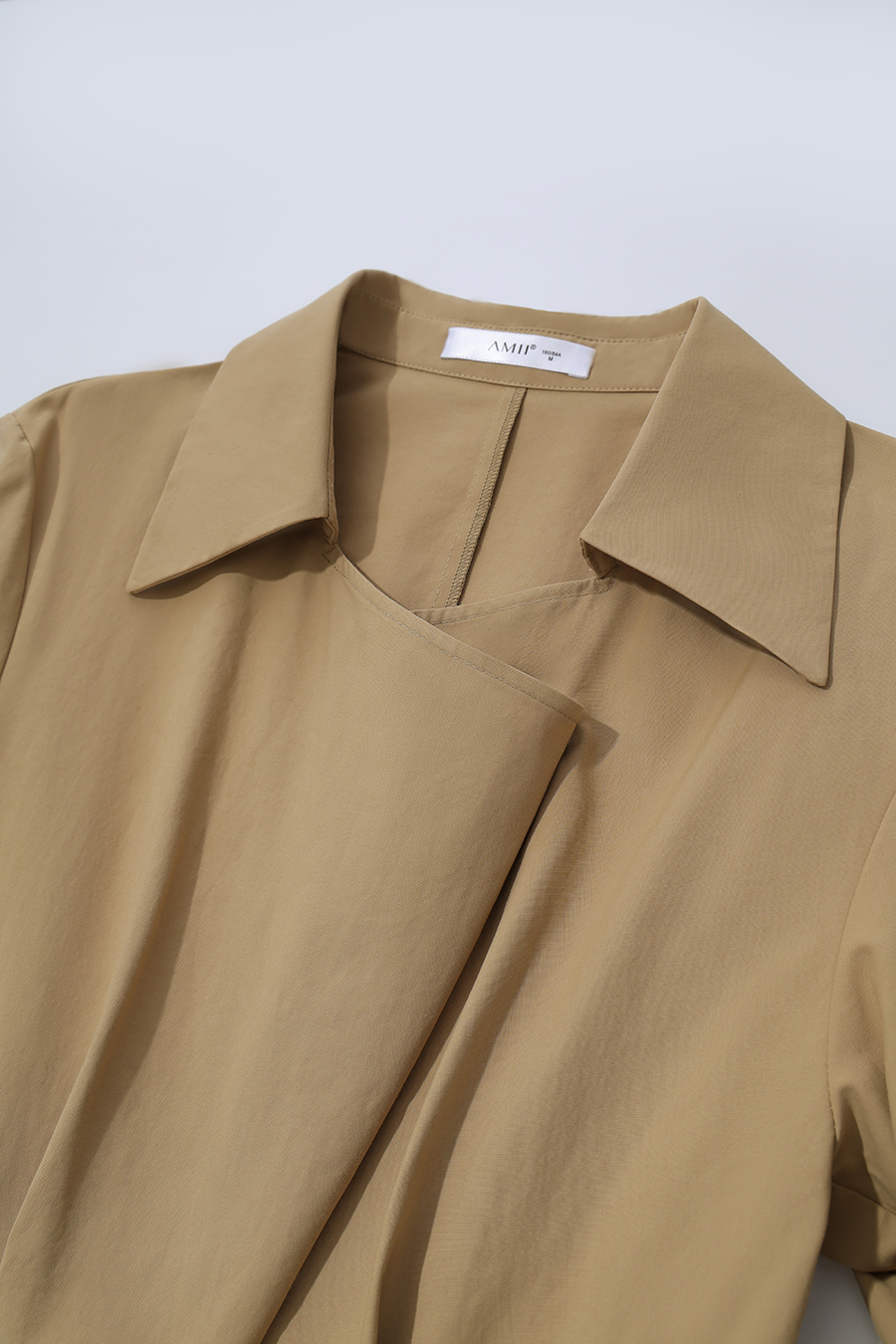 Collared gathered dress|AMII