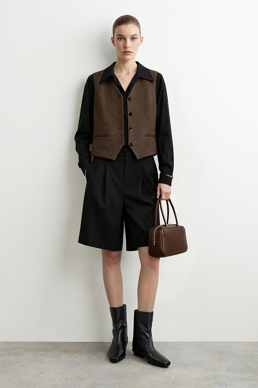 Lace Panel V-Neck Vest | AMII